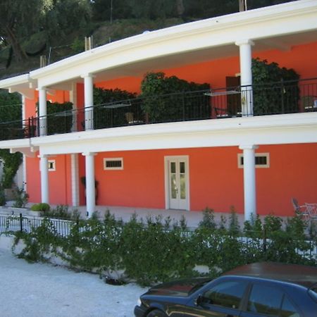 Nikas Villa Orange Apartments Parga Exterior photo