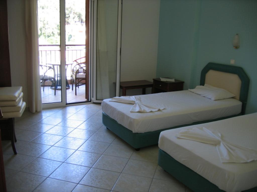 Nikas Villa Orange Apartments Parga Room photo