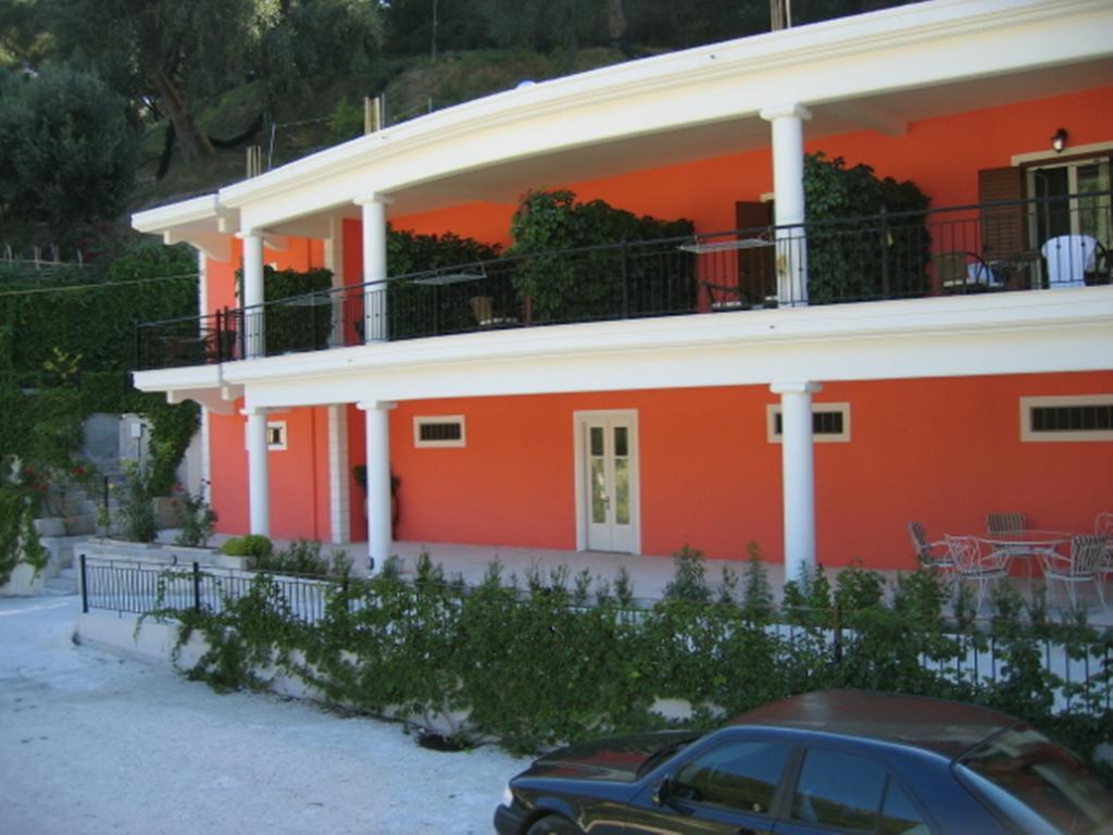 Nikas Villa Orange Apartments Parga Exterior photo